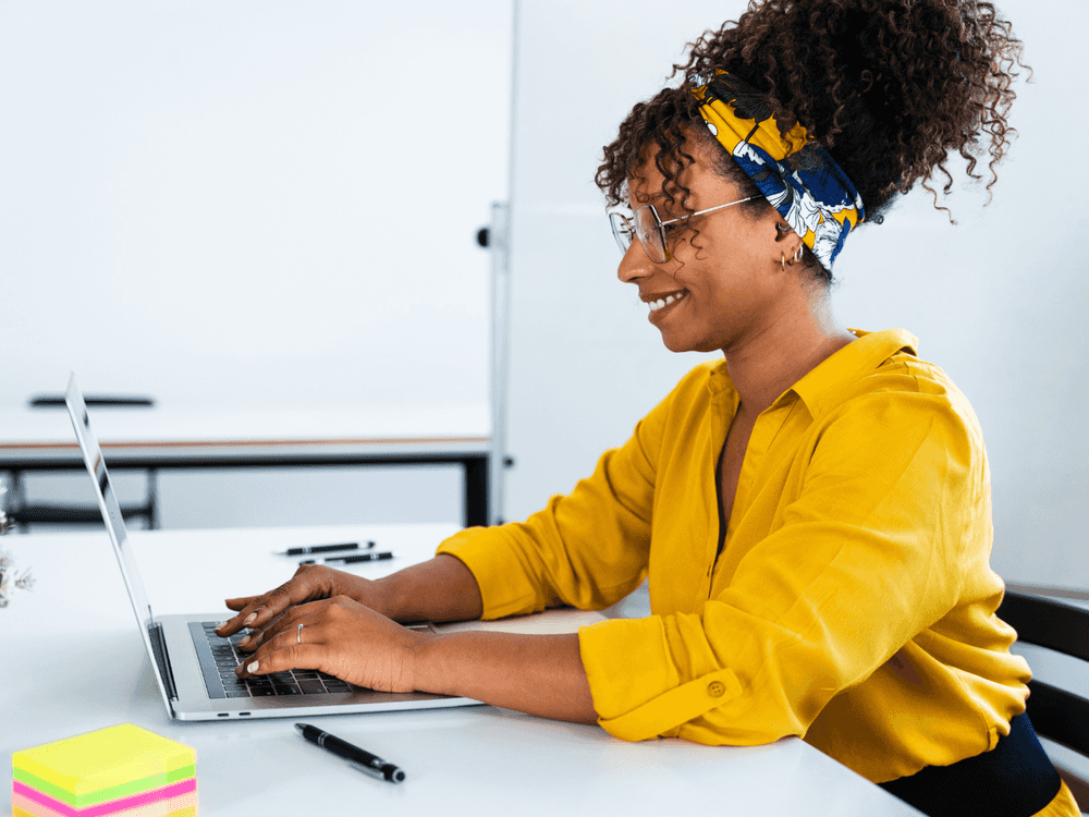 Communications-Officer-1